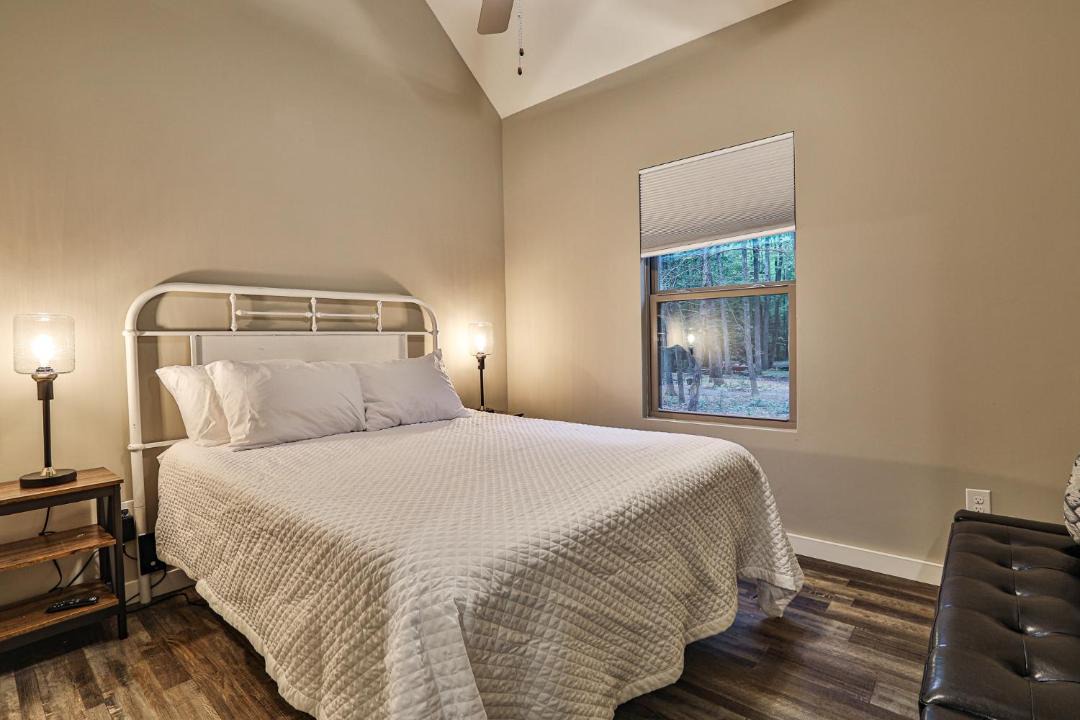 Photo of Bedroom in Tate