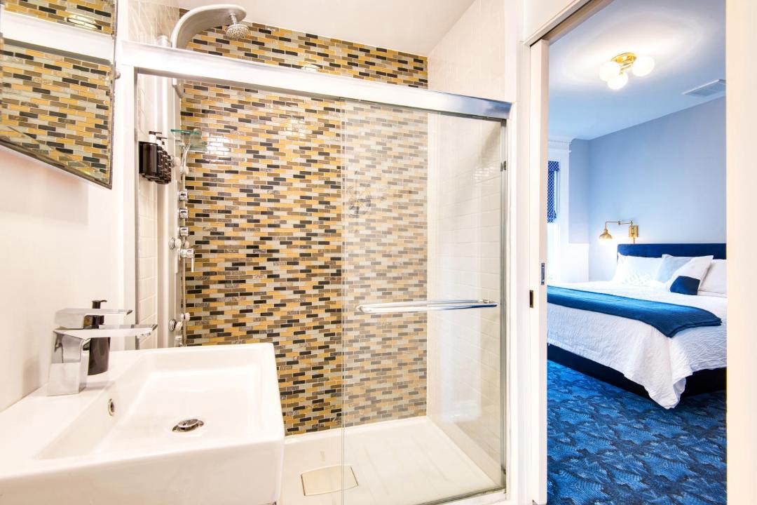 Photo of Others in Hudson