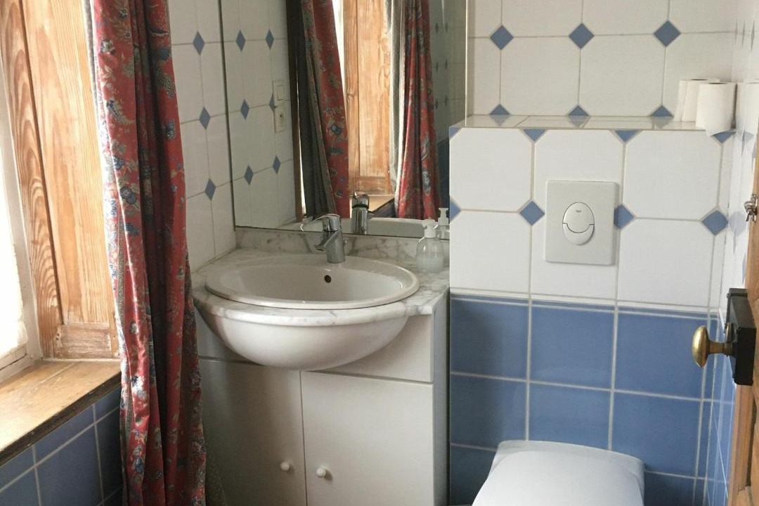Photo of Bathroom in Choloy-Menillot