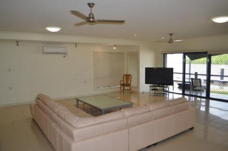 Photo of Others in Lucinda