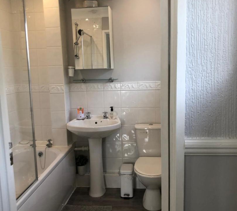 Photo of Bathroom in Vange