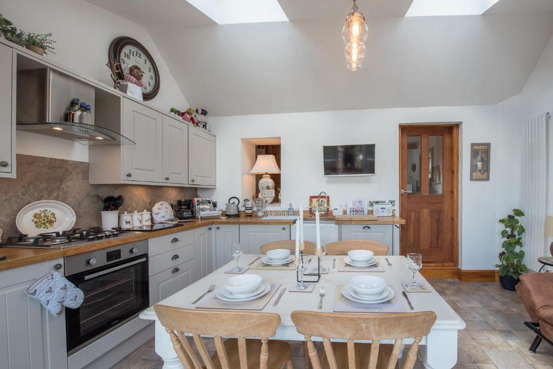 Photo of Kitchen in Fence