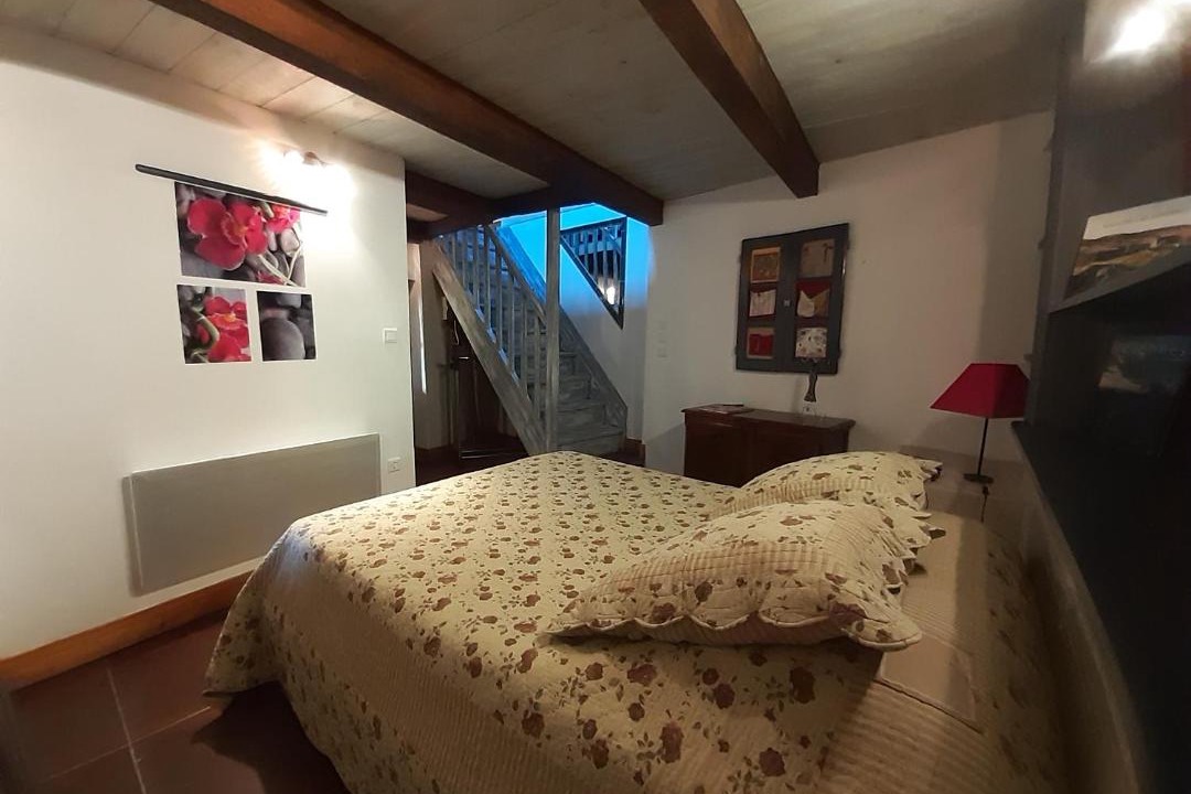 Photo of Bedroom in Fraissinet-de-Fourques