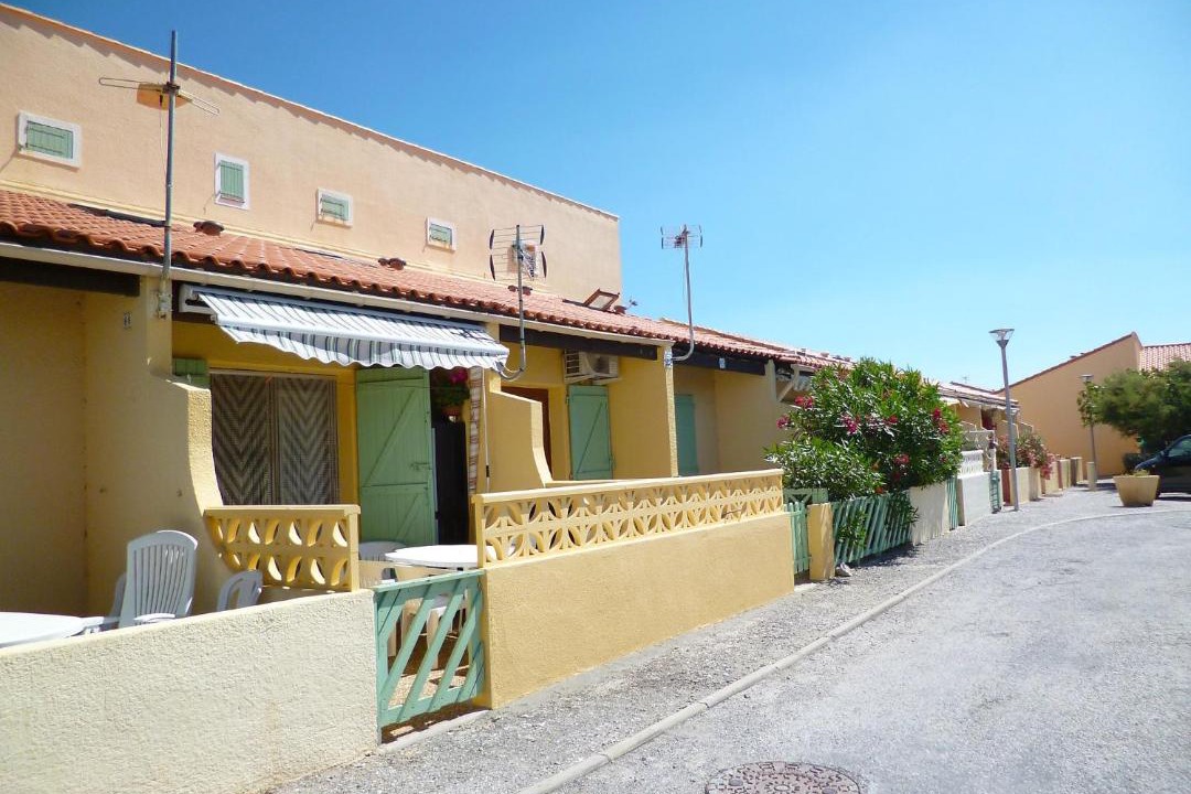Photo of Buildings in Le Barcares