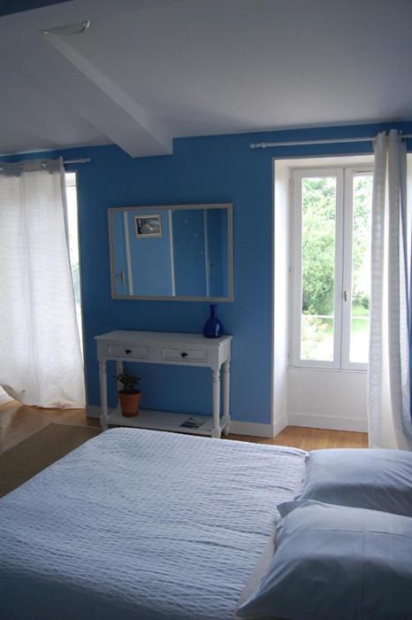 Photo of Bedroom in Vertheuil