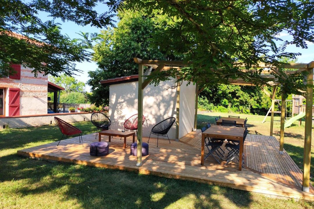 Photo of Others in Bax