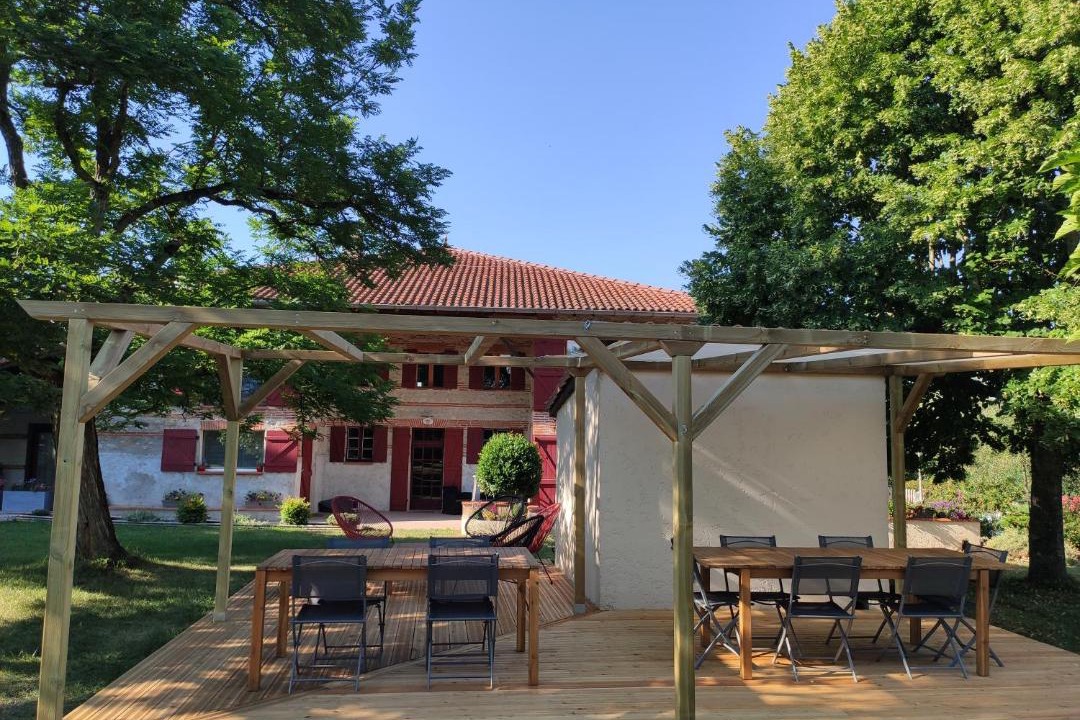 Photo of Others in Bax