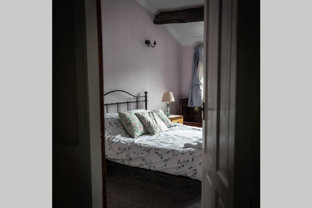 Photo of Others in Ainley Top