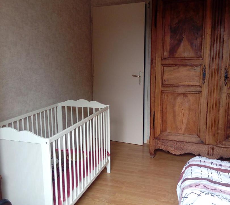 Photo of Others in Valence