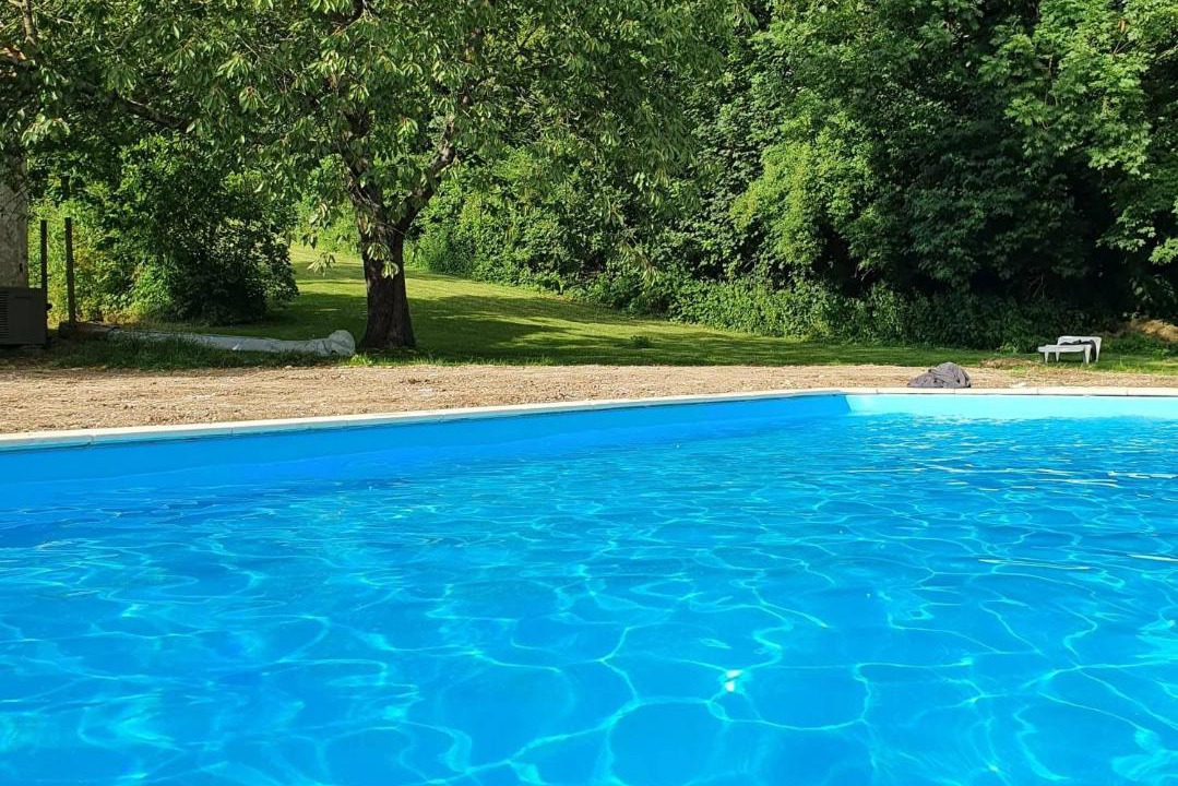 Photo of Others in Gueschart