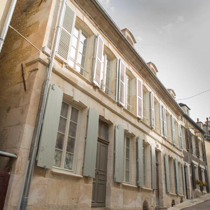 Photo of Buildings in Tonnerre