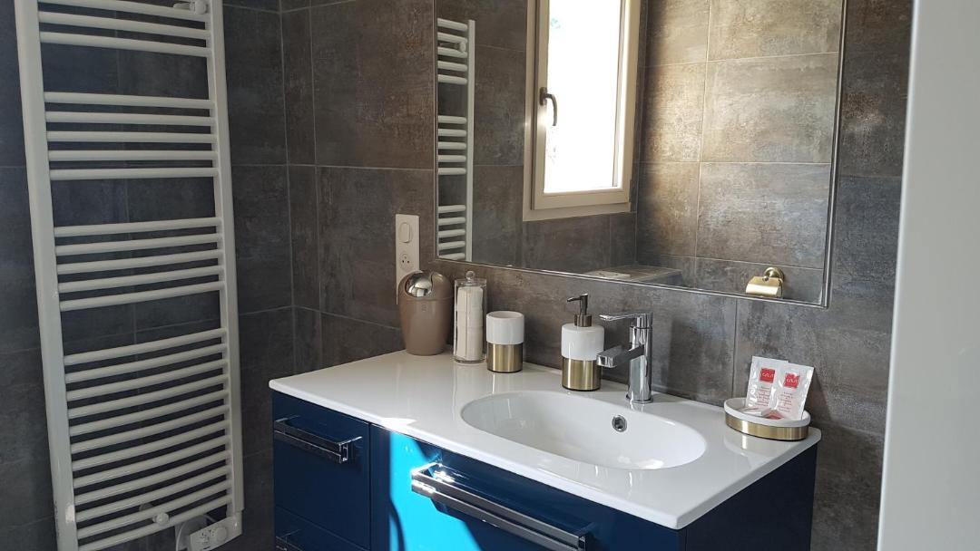 Photo of Bathroom in Beaulieu-sur-Dordogne