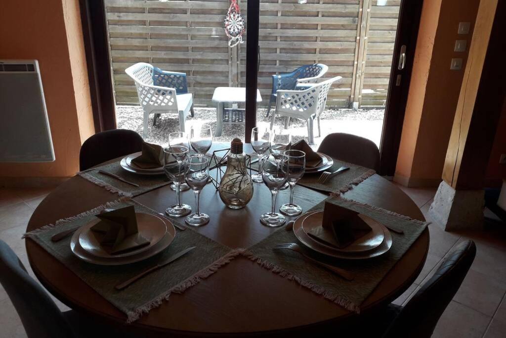 Photo of Others in Ladon