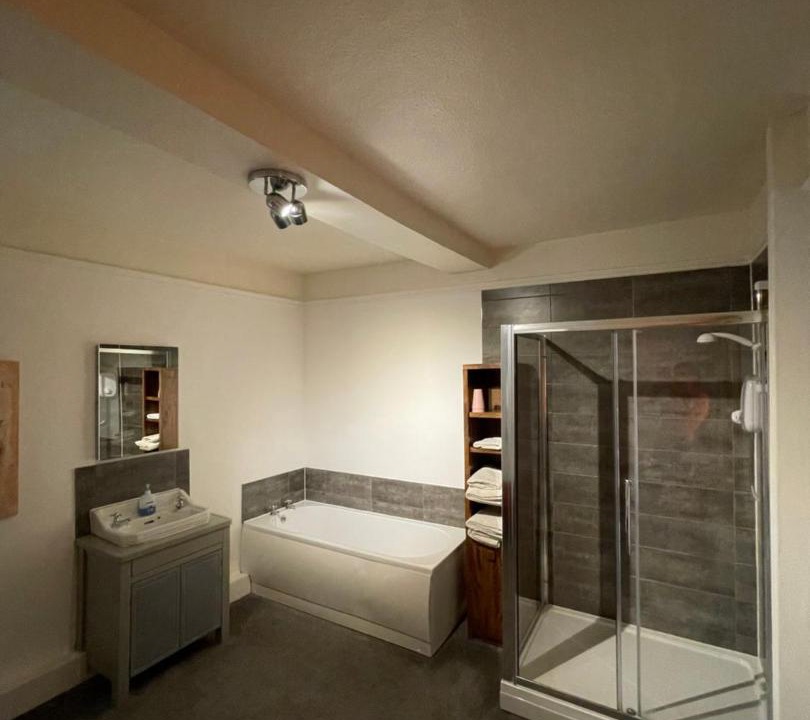 Photo of Others in Grendon