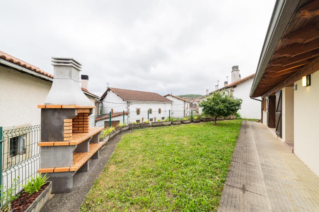 Photo of Buildings in Bizkarreta-Gerendiain