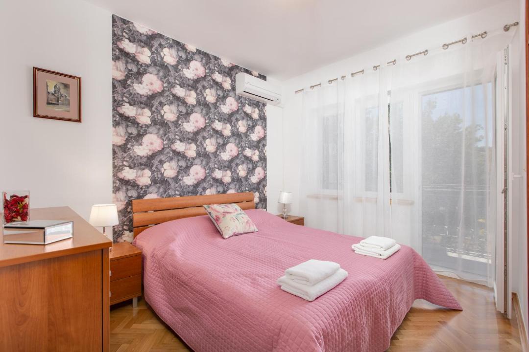 Photo of Bedroom in Vantacici