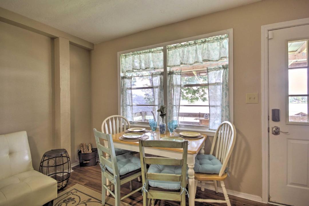 Photo of Livingroom in Livingston