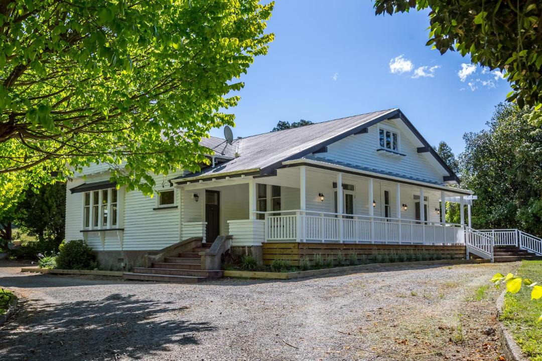 Photo of Others in Pirinoa