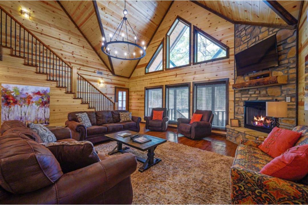 Photo of Livingroom in Broken Bow
