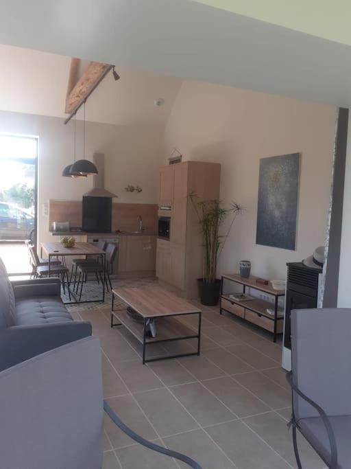 Photo of Livingroom in Mezeray