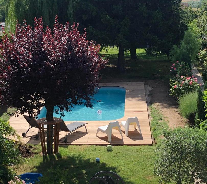 Photo of Others in Athee