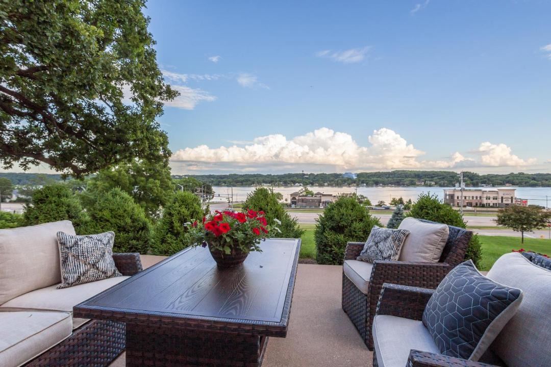 Photo of Patio Balcony in Le Claire
