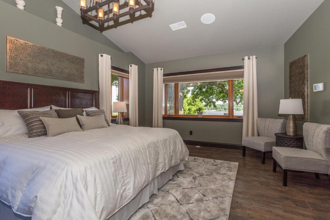 Photo of Bedroom in Le Claire