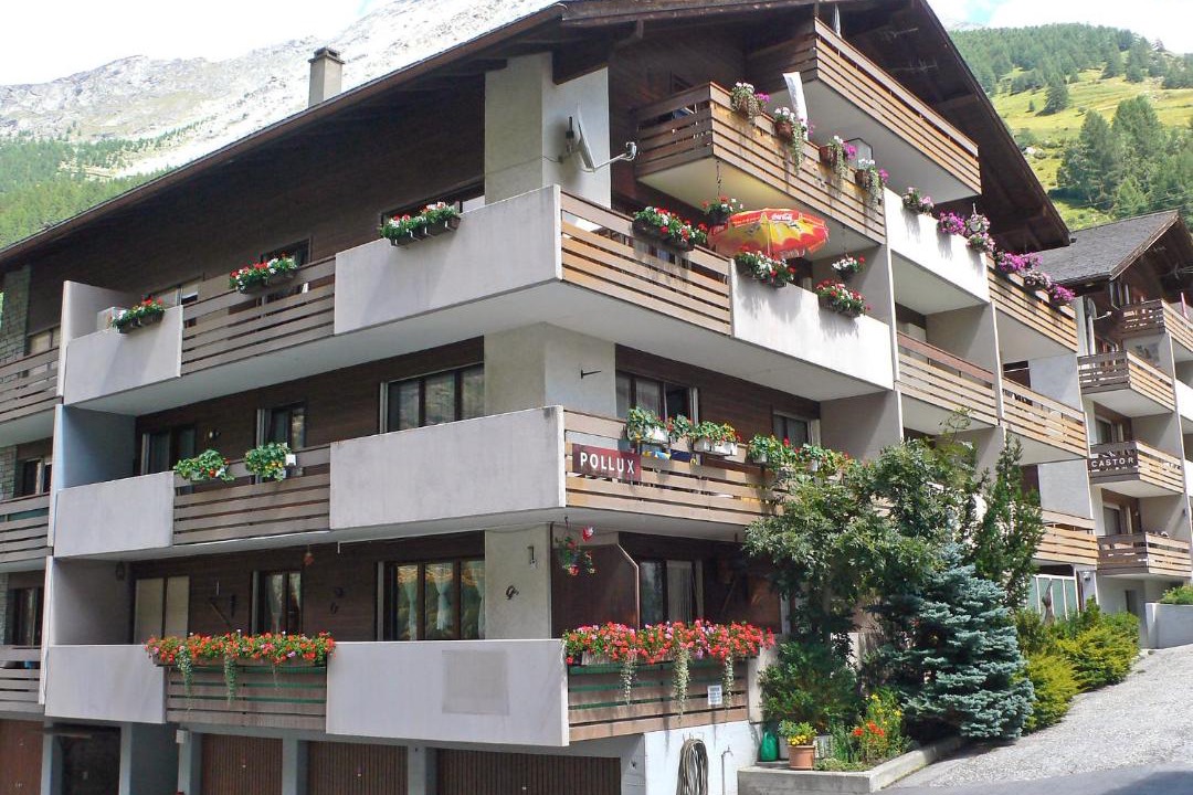 Photo of Others in Taesch