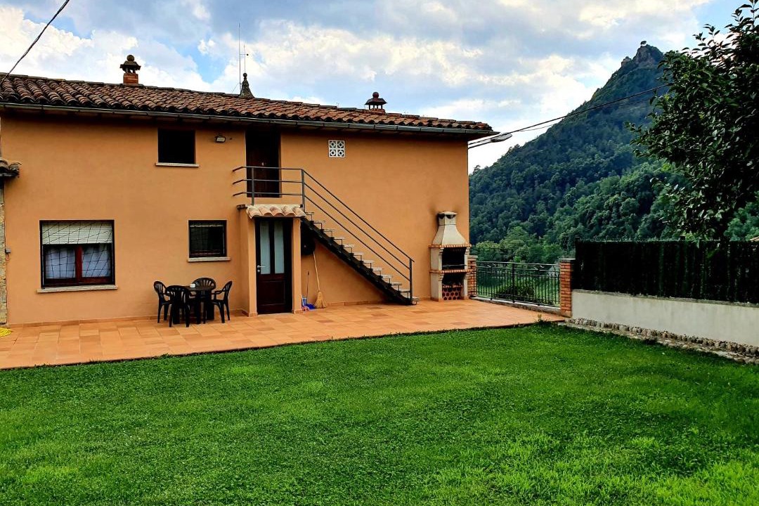 Photo of Buildings in Santa Maria de Besora