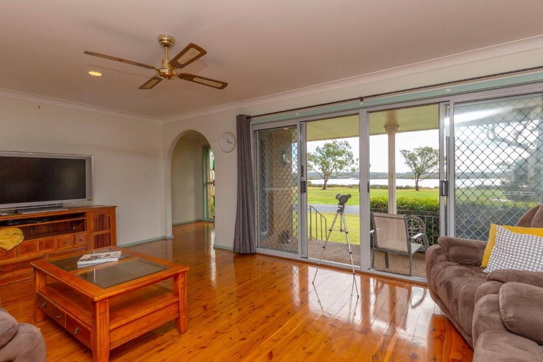 Photo of Livingroom in Hawks Nest