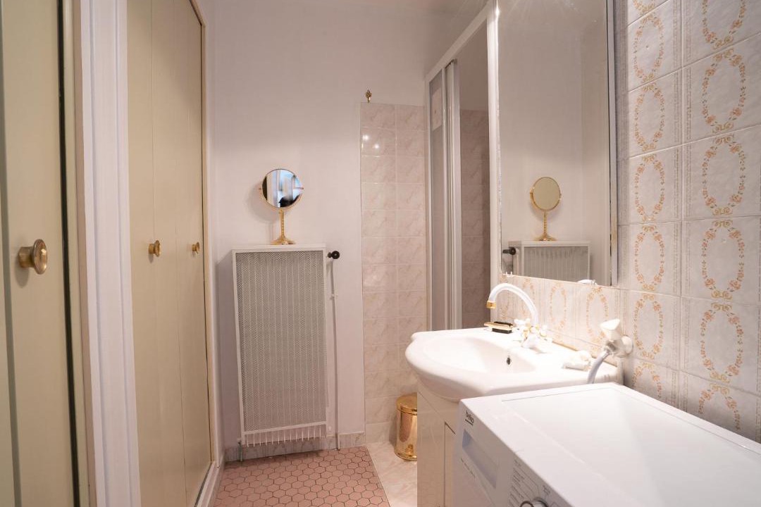 Photo of Bathroom in Varaville