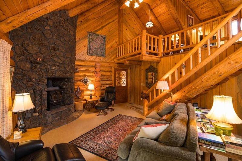 Photo of Others in Sisters