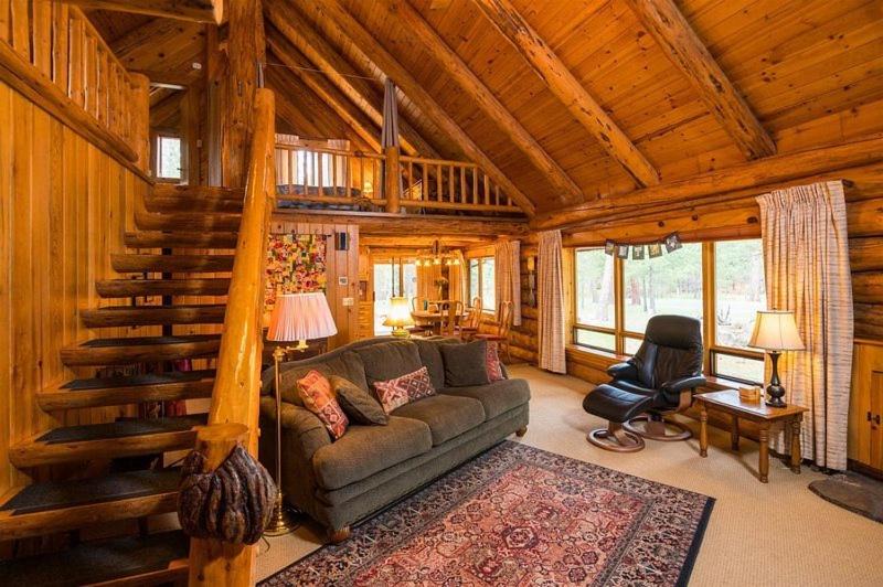 Photo of Others in Sisters