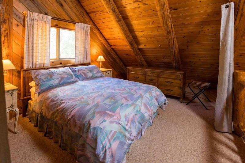 Photo of Others in Sisters