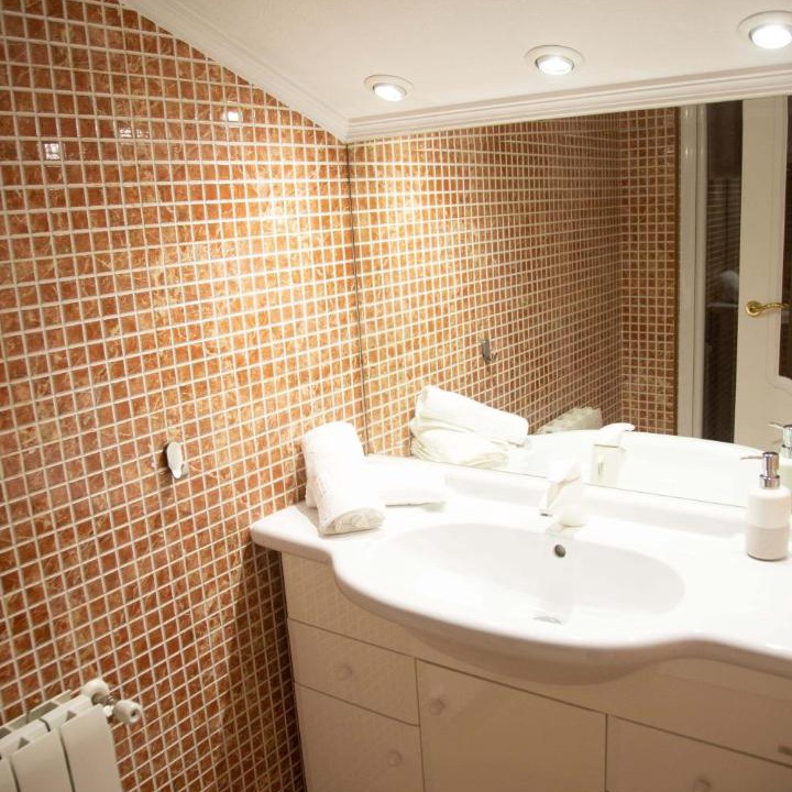 Photo of Bathroom in Almansa