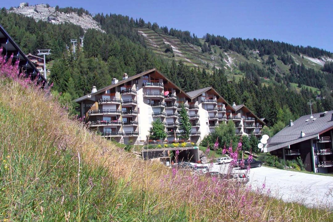 Photo of Buildings in Anzere