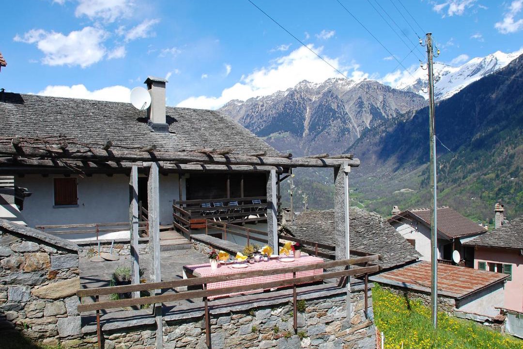 Photo of Others in Leontica