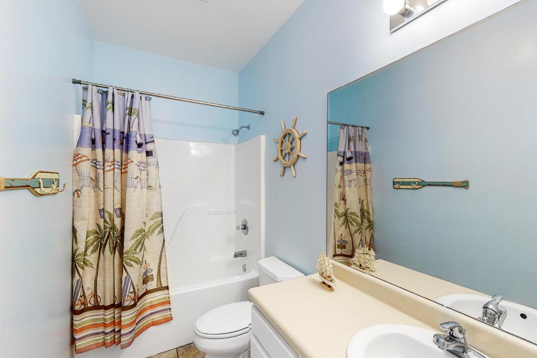 Photo of Bathroom in Gulf Shores