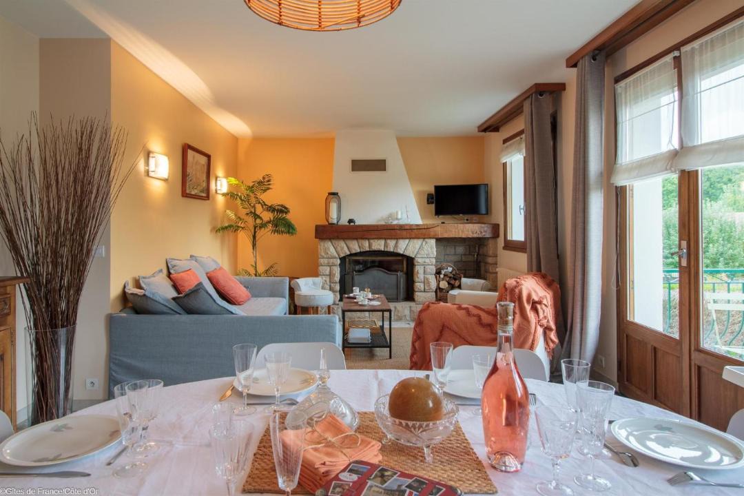 Photo of Livingroom in Genay