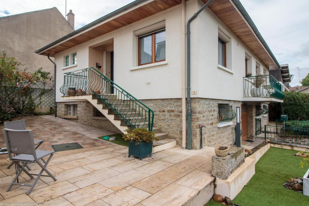 Photo of Others in Genay