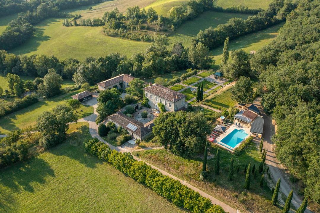 Photo of Others in Damiatte