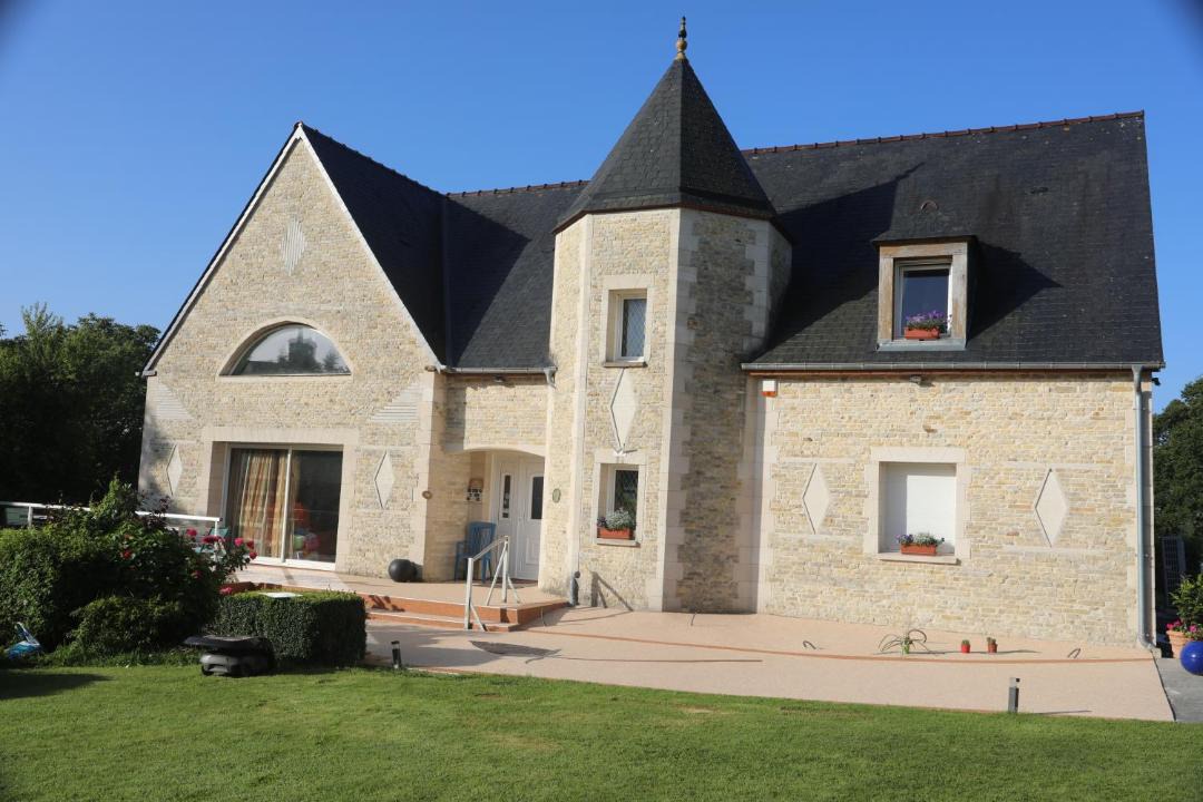 Photo of Others in Gueron