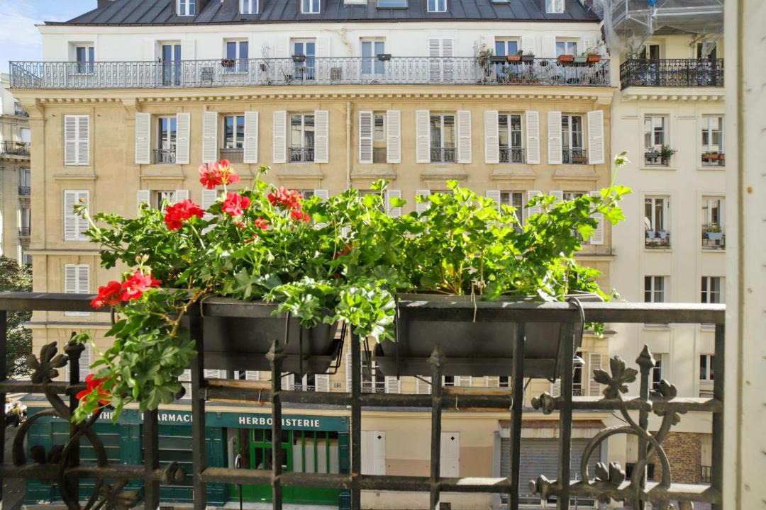 Photo of Buildings in 18th Arrondissement