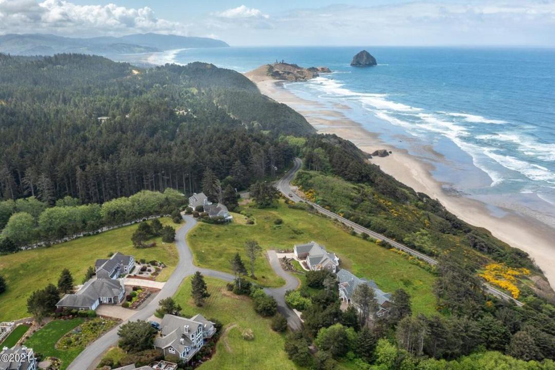 Photo of Others in Cloverdale