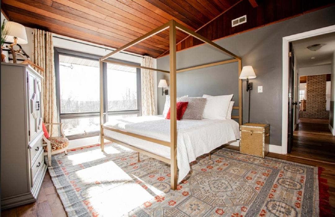 Photo of Others in Ironton