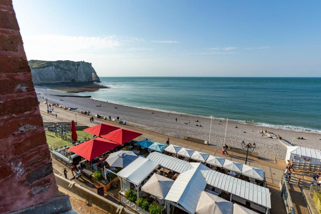 Photo of Others in Etretat