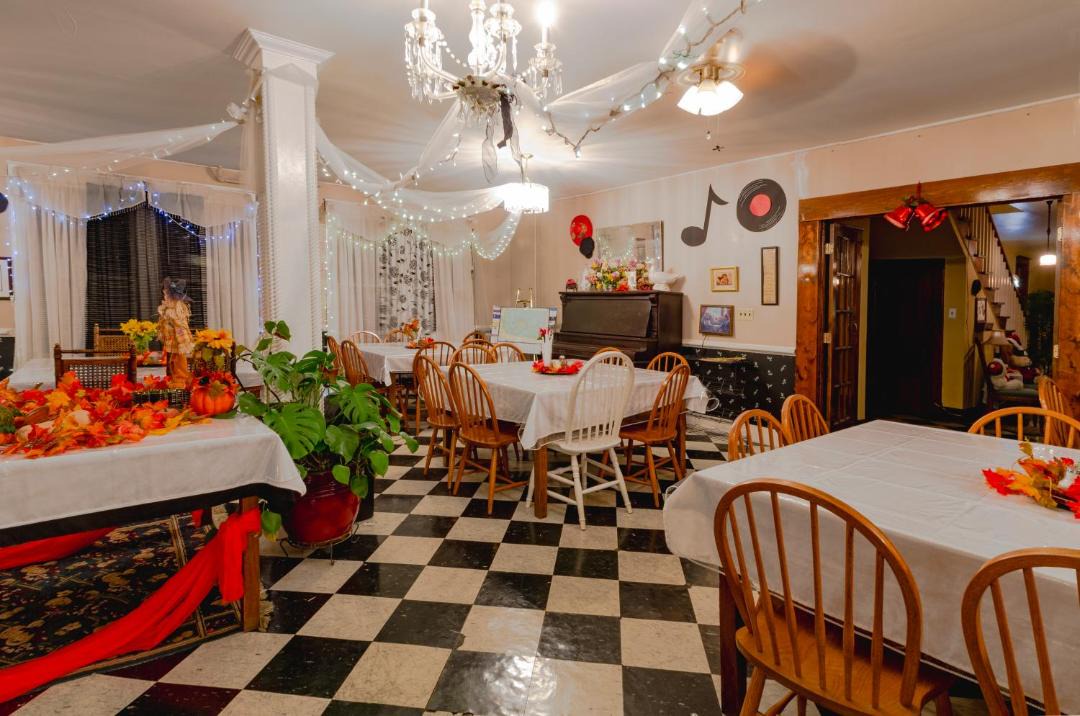 Photo of Livingroom in Red Boiling Springs
