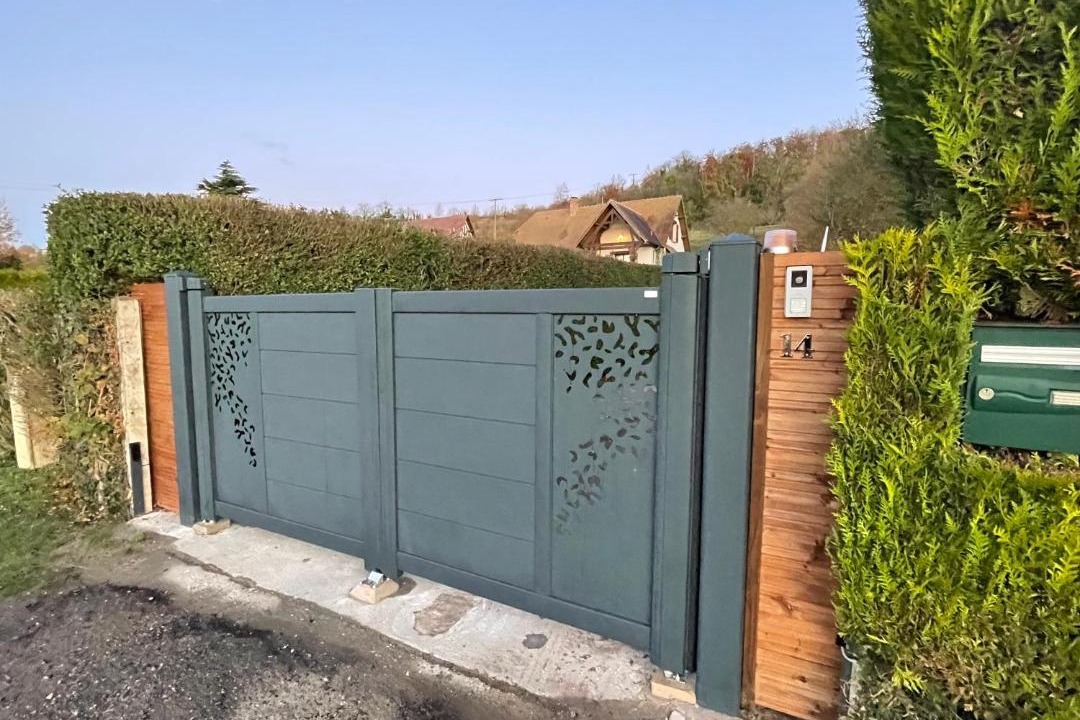 Photo of Others in Freneuse