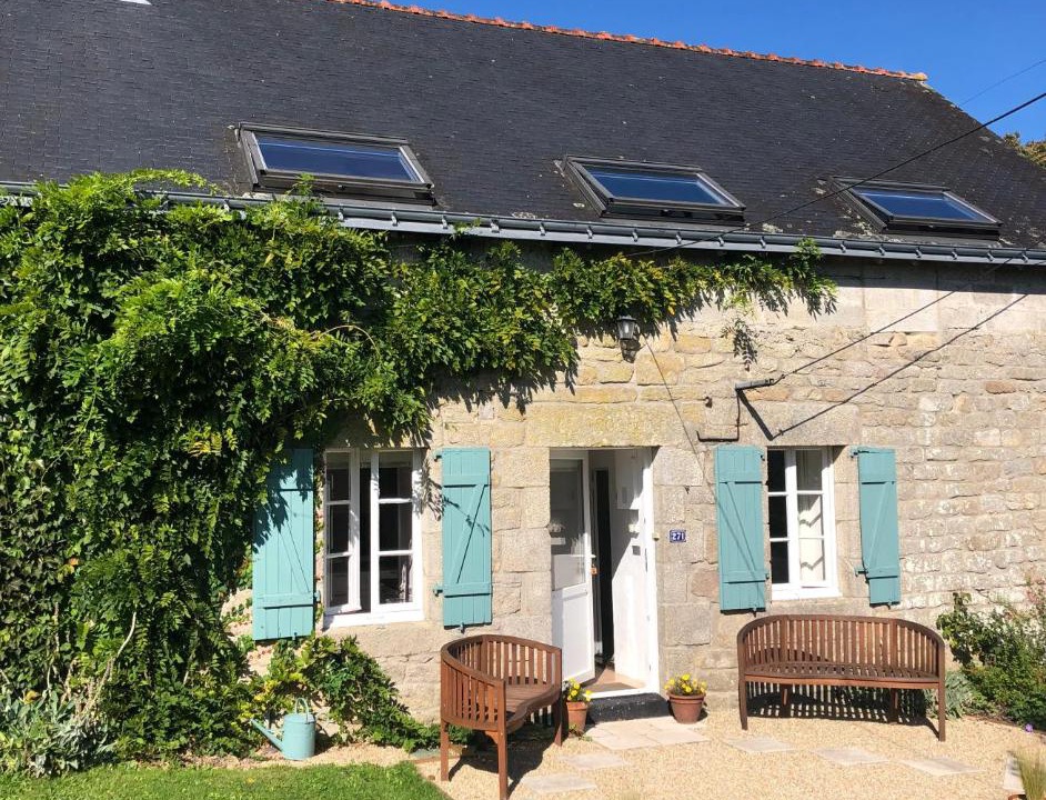 Photo of Buildings in Guermeur