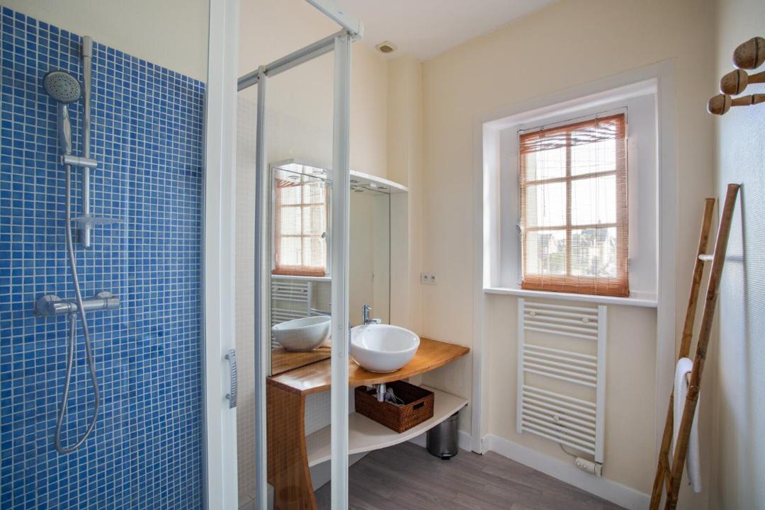 Photo of Bathroom in Courtoisville-Sillon-Moka